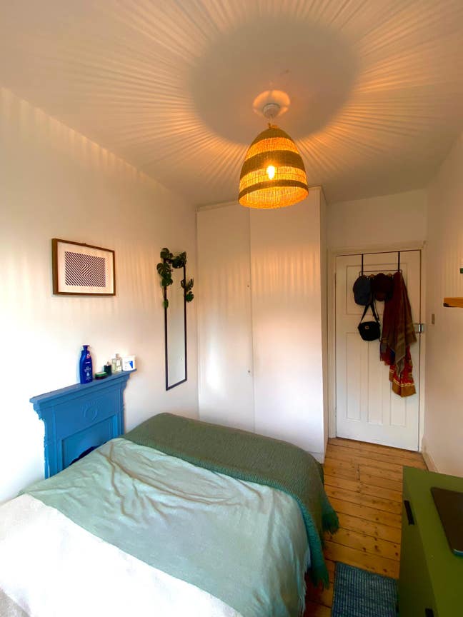4 Beds 3 Bathrooms House  Main Photo