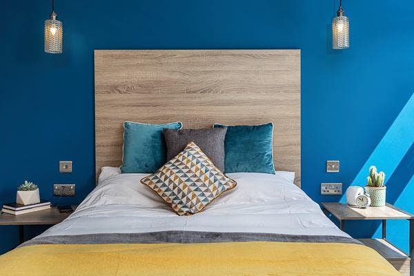 Double Ensuite Room 🌟 Friendly Shared House Main Photo