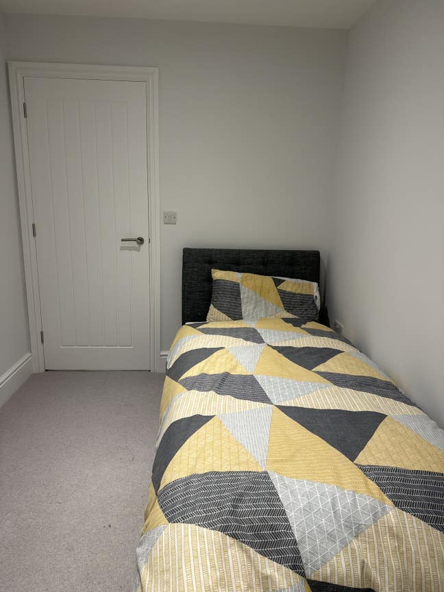 Single room by Greenbridge Main Photo