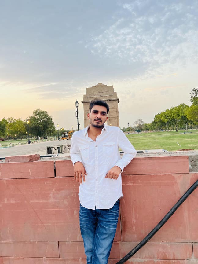 Looking for a room  Main Photo