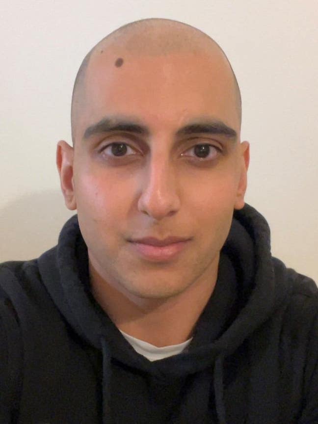 Professional Male seeks a double room Main Photo