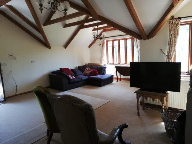 House share 2 double rooms with private bathrooms Main Photo