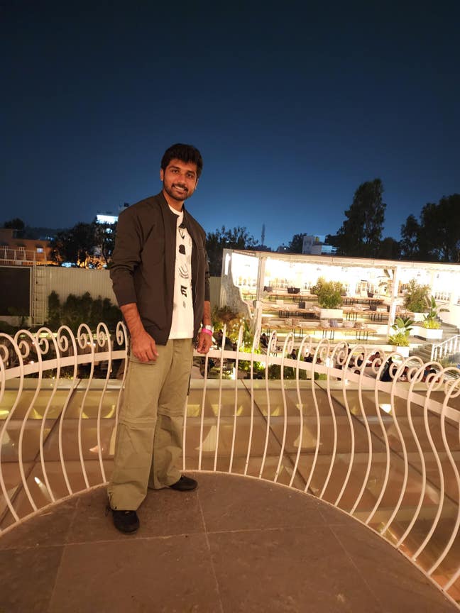 Single or double room required for a professional Main Photo