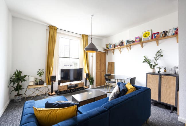 Short let 1 bed flat Dalston E8 Free today 2 weeks Main Photo