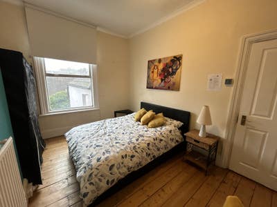 Large Room Near City Centre 🤩 21Gl Main Photo