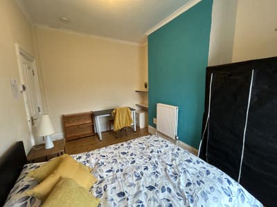Large Room Near City Centre 🤩 21Gl Main Photo