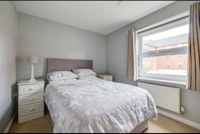 🏠 Refurbished 1-Bedroom Room – City Centre Main Photo