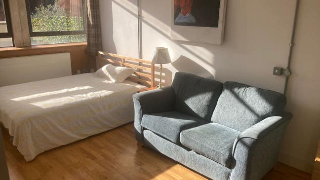 Spacious Double Room for Couple in Central Bristol Main Photo