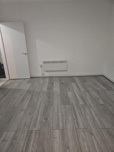 1Bed Flat with  1Bthrooms in Great location  Main Photo