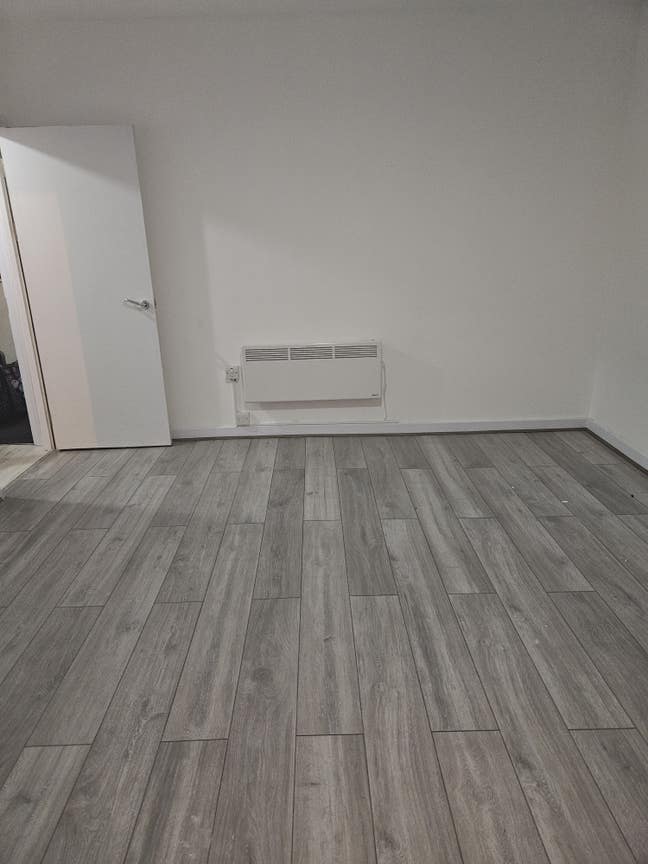 1Bed Flat with  1Bthrooms in Great location  Main Photo