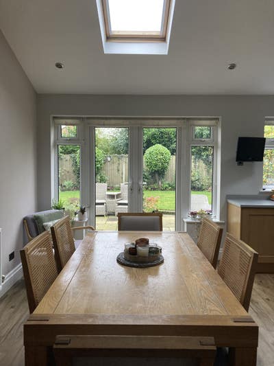 Available for Monday to Friday  No Weekends Main Photo