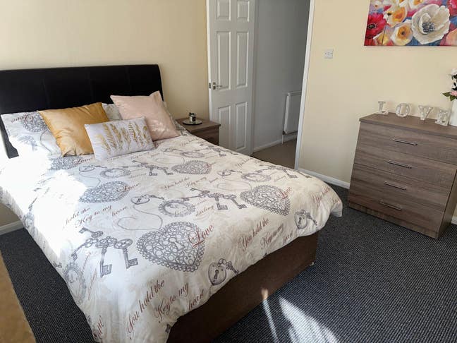Cleaner Included! ** 5 Mins Walk to City Centre ** Main Photo