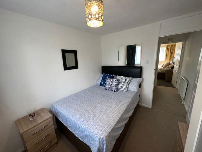 Cleaner Included! ** 5 Mins Walk to City Centre ** Main Photo