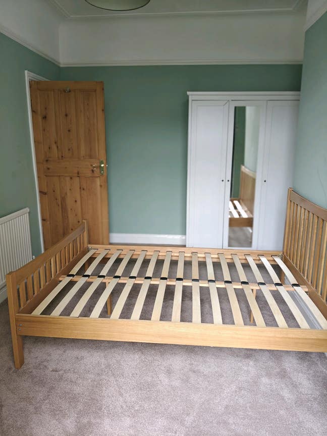 Lge Room with Patio Area Main Photo