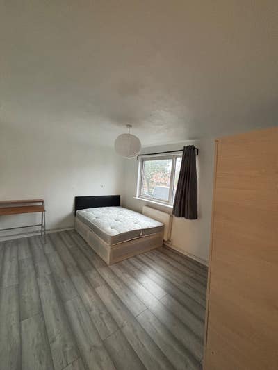 Furnished Double Bedroom, N17 - Available Now Main Photo