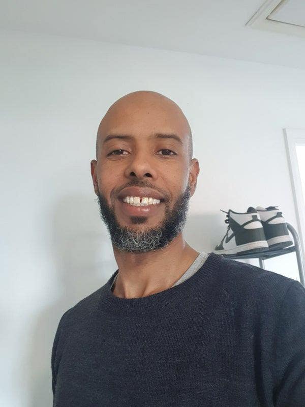 44 year old Male seeks a single or double room Main Photo