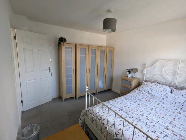 Double room. Broomfield, Chelmsford. £660 Main Photo
