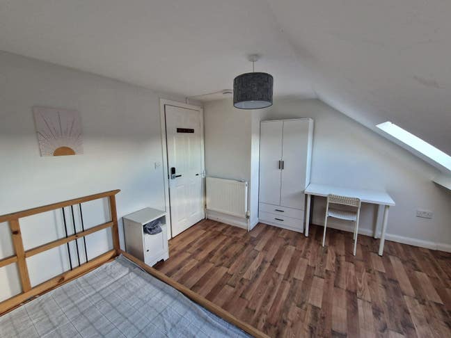 🏠Spacious Master Room in Seven Sisters in Oct🏠 Main Photo