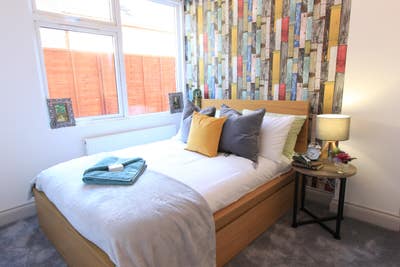 Double room with ensuite + all bills included Main Photo
