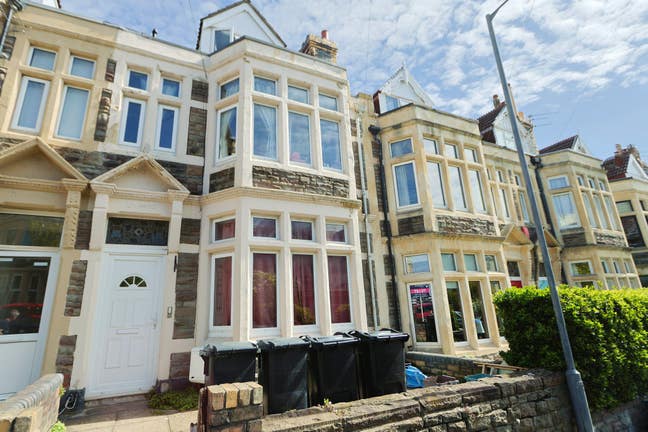 Affordable Rooms in Redland, Bills Included 🏡  Main Photo