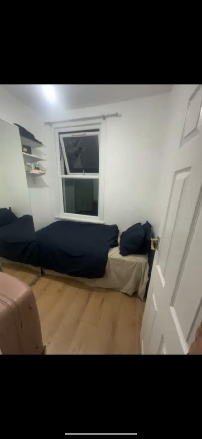 Room available  Main Photo