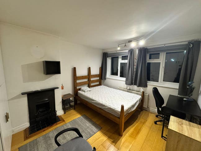 Double Ensuite Room in the Heart of Wembley  Main Photo
