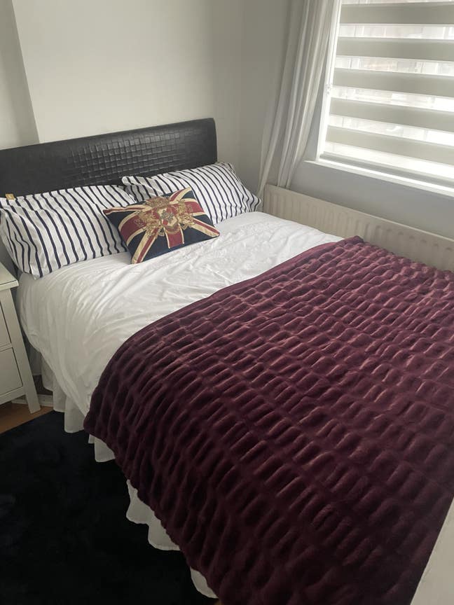 Single En-suite room for Rental Main Photo