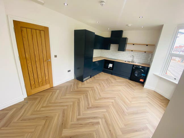 Modern 1 bed flat  Main Photo