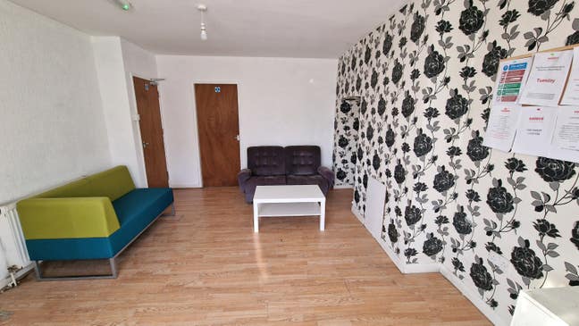 Supported Accommodation -  2 rooms in Yardley Main Photo