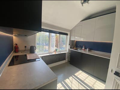  Large Double Room – Wembley Main Photo