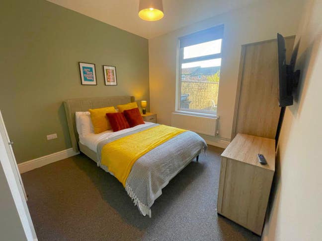 Charming  Furnished  Double  Room  Main Photo