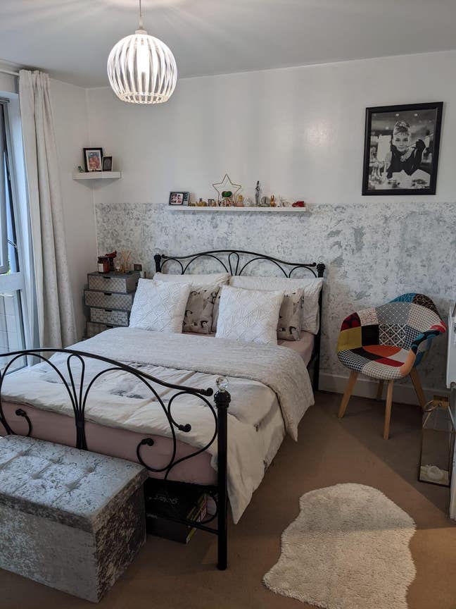 Spacious Room in 2-Bedroom Flat – Woolwich, SE Lon Main Photo