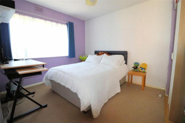 Double room for rent in erith Main Photo