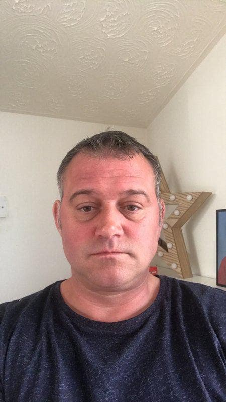 Professional Male seeks a single or double room Main Photo