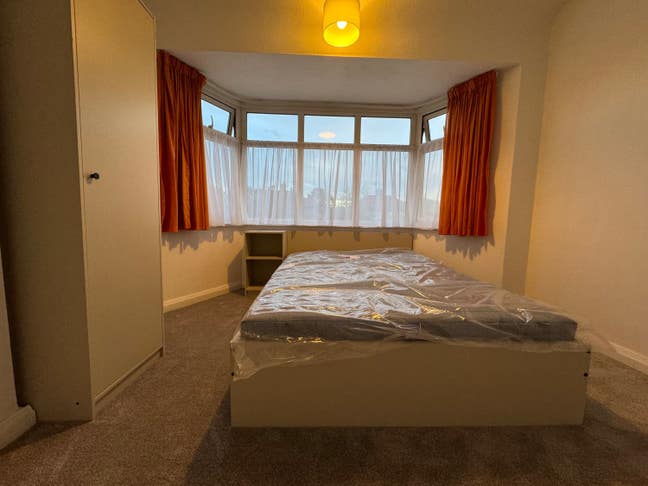 Comfortable Rooms in Colindale Main Photo