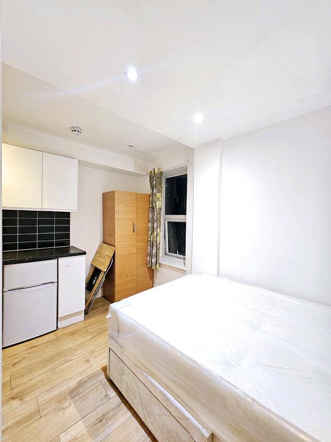 Furnished: Double Ensuite: All Bills Inc Main Photo