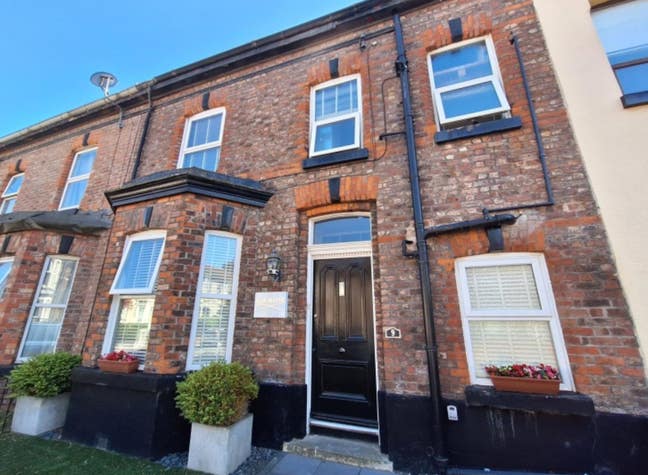 L9 Area One Double Room  &pound;600.00  Bills Included Main Photo