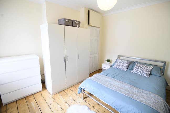 Furnished Double available  Main Photo