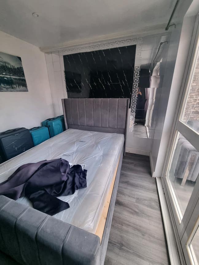 1 bed suite in  mitcham  Main Photo