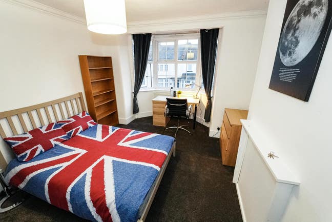 Double room HARROW. Sudbury Hill station Main Photo