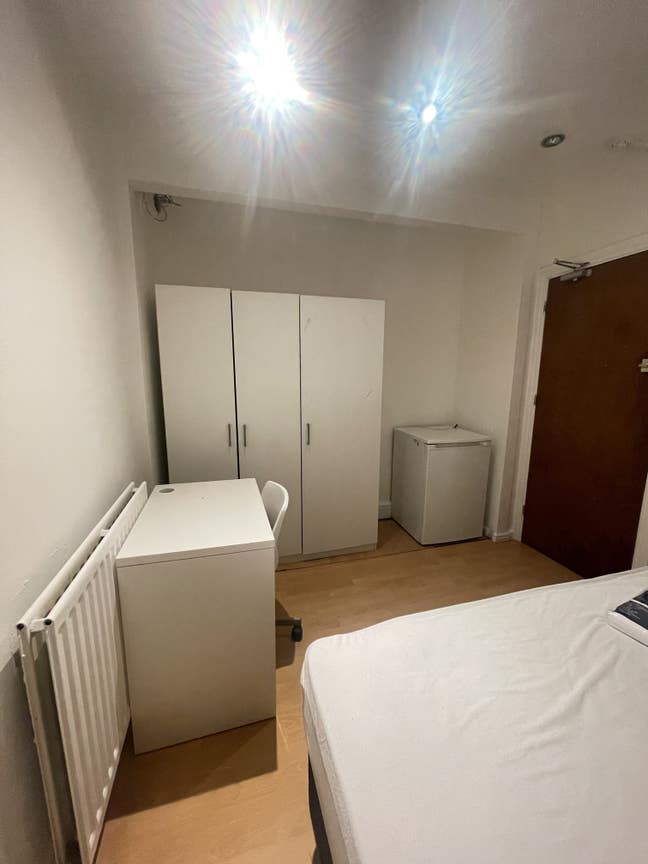 Double room near Uni & town centre -Bills included Main Photo