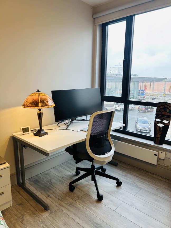 Beautiful Double 2 min walk to Warrington Central  Main Photo