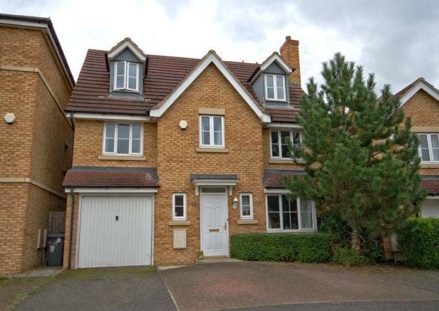 Beautiful Large, Bright Double Room with En-Suite  Main Photo