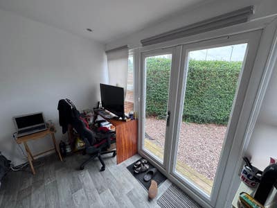 Ensuite Self Contained Studio All Inclusive Bills  Main Photo