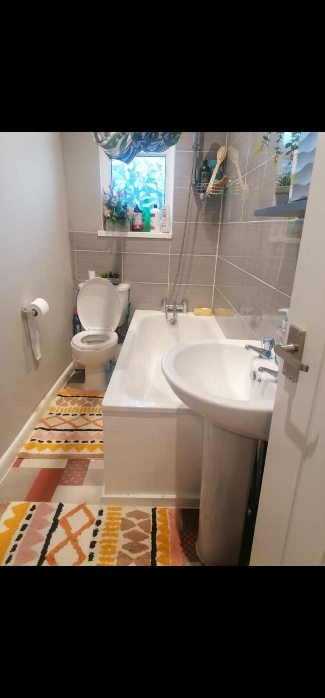 Sharing house  Main Photo