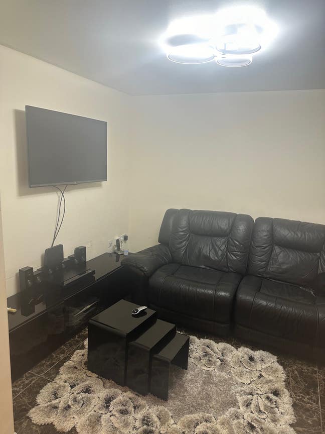 Rooms to rent  Main Photo