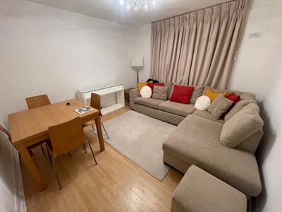 Three bedroom beautifully furnished-flat in North  Main Photo
