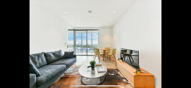 Luxury Battersea Power Station Double Room Main Photo