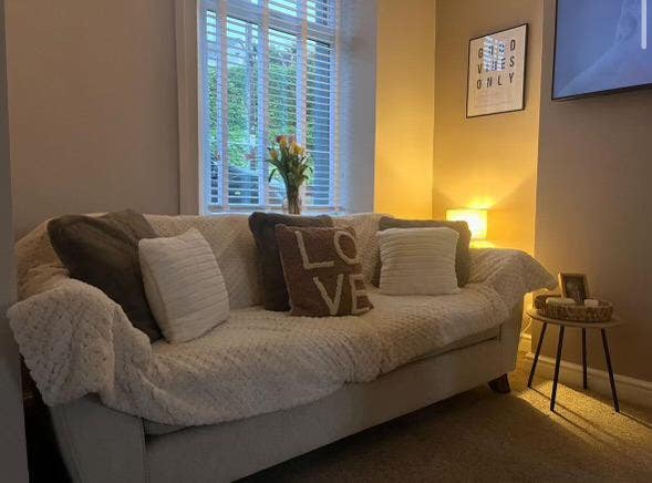 Single room for rent in Dalton Main Photo