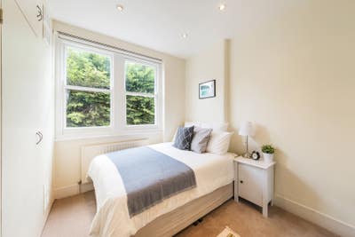 Double bedroom Clapham South- all bills inc  Main Photo